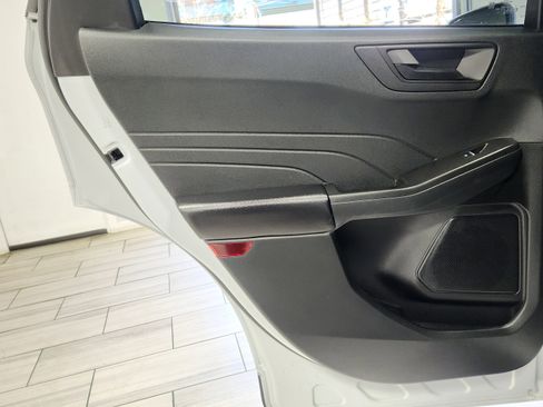 Used 2025 Ford Escape Active image 12