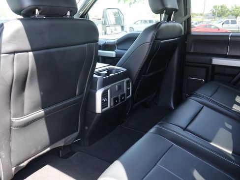 Used 2020 Ford F250 Lariat w/ Lariat Ultimate Package AWD/4WD image 13