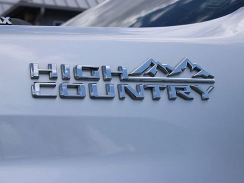 Used 2020 Chevrolet Silverado 2500 High Country w/ Z71 Off-Road Package AWD/4WD image 19