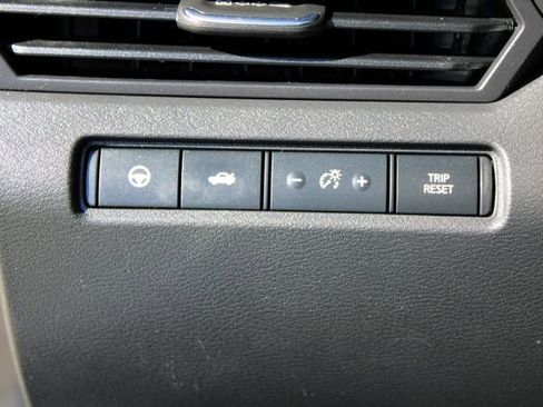 Used 2023 Nissan Altima 2.5 SV w/ SV Premium Package FWD image 21