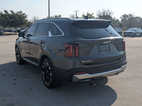 Certified 2024 Kia Sorento EX FWD image 8