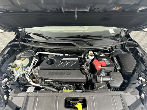 Used 2023 Nissan Rogue SV FWD image 33