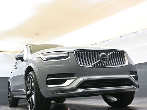 Certified 2024 Volvo XC90 B5 Plus w/ Protection Package Premier image 35