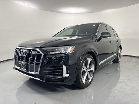 Used 2021 Audi Q7 3.0T Prestige w/ Prestige Package AWD/4WD image 31