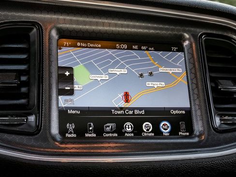 Used 2015 Dodge Challenger SRT w/ Technology Group image 19