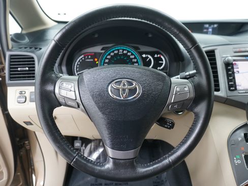 Used 2009 Toyota Venza FWD image 16