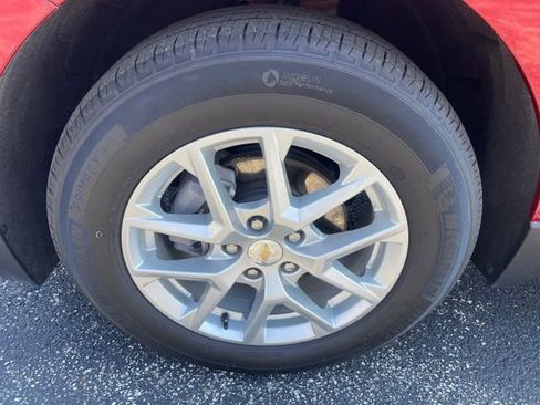 Used 2024 Chevrolet Equinox LT image 42