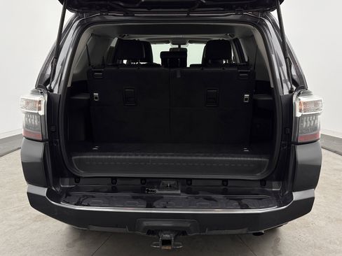 Used 2018 Toyota 4Runner SR5 Premium image 31