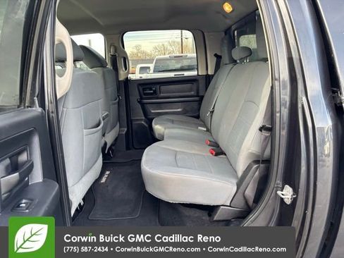 Used 2013 RAM 2500 Tradesman w/ Chrome Appearance Group image 21