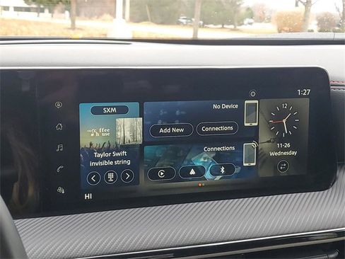 Certified 2025 Nissan Kicks SR image 17