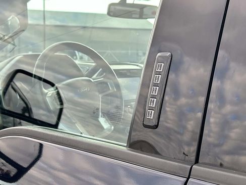 Used 2021 Ford F250 Lariat w/ Lariat Ultimate Package image 17