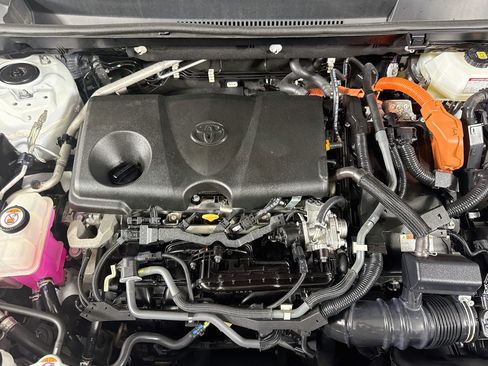 Used 2022 Toyota RAV4 XLE w/ Convenience Package AWD/4WD image 39
