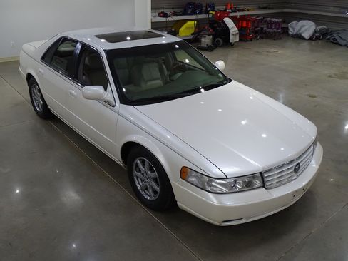 Used 2000 Cadillac Seville STS w/ Convenience Pkg FWD image 20