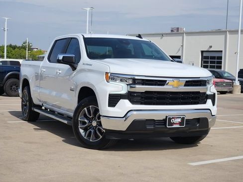 Used 2023 Chevrolet Silverado 1500 LT RWD image 2