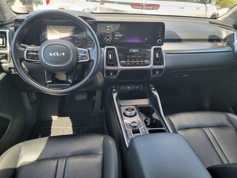 Used 2023 Kia Sorento EX AWD/4WD image 17