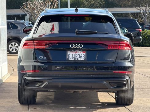 Used 2019 Audi Q8 Premium Plus w/ Premium Plus image 5