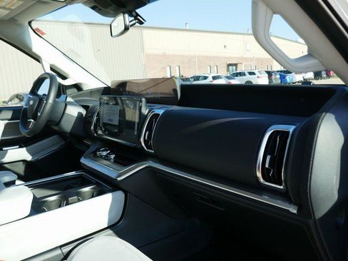 New 2026 Ford Expedition Platinum w/ Driver's Package image 10