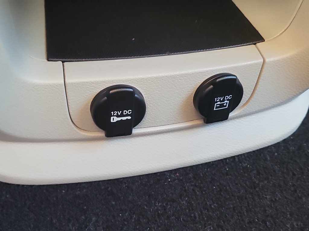 Used 2019 Dodge Grand Caravan SE FWD image 23