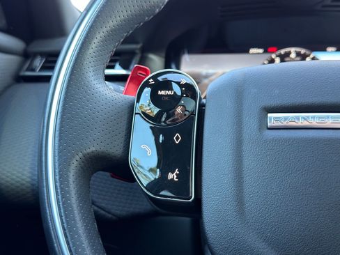 Used 2019 Land Rover Range Rover Velar R-Dynamic SE image 23