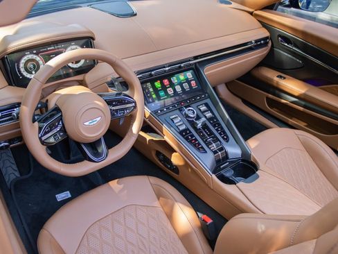 Used 2025 Aston Martin DB12 Convertible RWD image 3