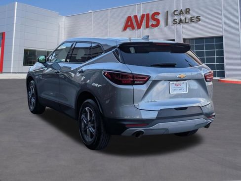 Used 2025 Chevrolet Blazer LT image 9