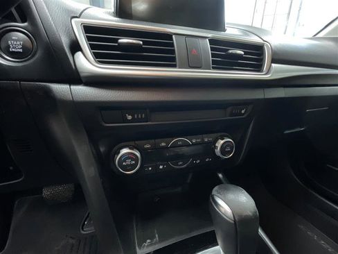 Used 2017 MAZDA MAZDA3 Touring w/ Popular Equipment Package image 16