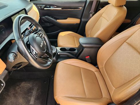 Used 2024 Kia Seltos EX image 14
