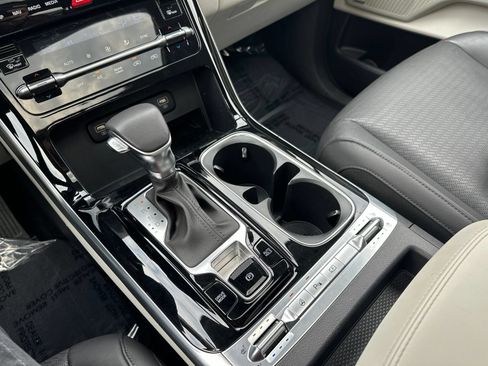 Used 2024 Kia Carnival SX Prestige FWD image 77