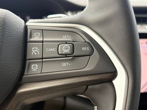 New 2026 Jeep Grand Cherokee L Limited RWD image 15