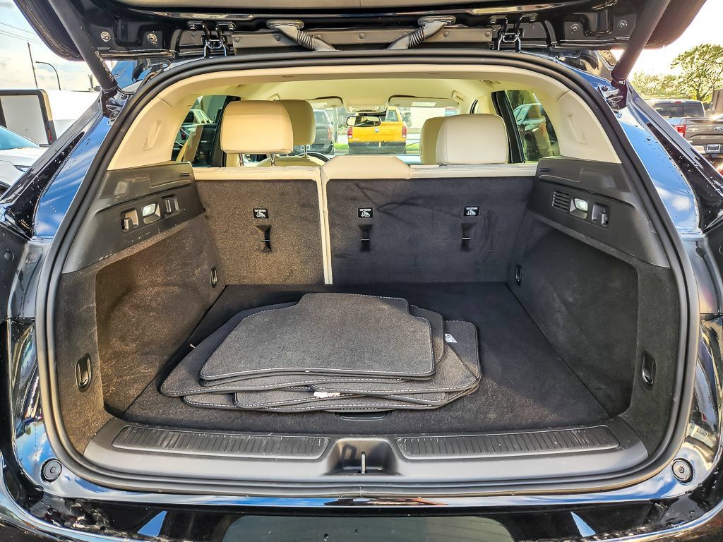 Certified 2023 Buick Envision Preferred AWD/4WD image 18