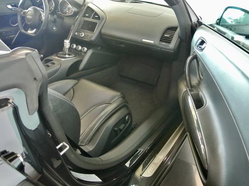 Used 2011 Audi R8 V10 AWD/4WD image 18