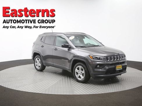 Used 2024 Jeep Compass Latitude AWD/4WD image 44