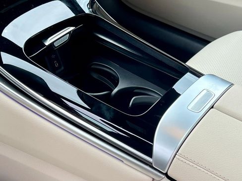 Certified 2023 Mercedes-Benz GLC 300 4MATIC image 33