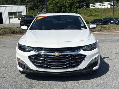 Used 2025 Chevrolet Malibu LT FWD image 3