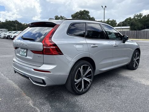 Used 2023 Volvo XC60 B5 Ultimate w/ Climate Package FWD image 5