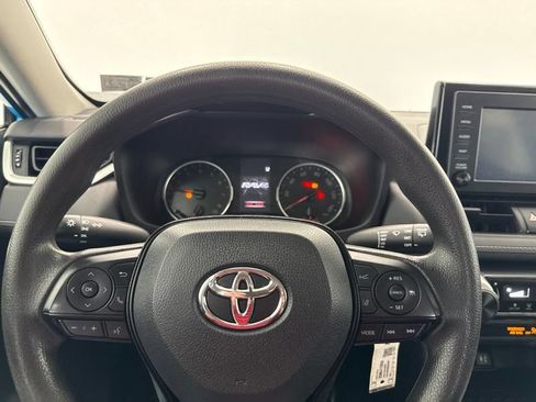 Used 2019 Toyota RAV4 LE w/ Carpet Mat Package AWD/4WD image 23