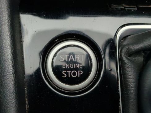 Used 2023 Nissan Kicks SR FWD image 23