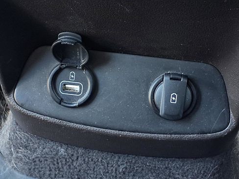 Used 2019 Hyundai Santa Fe SE FWD image 21