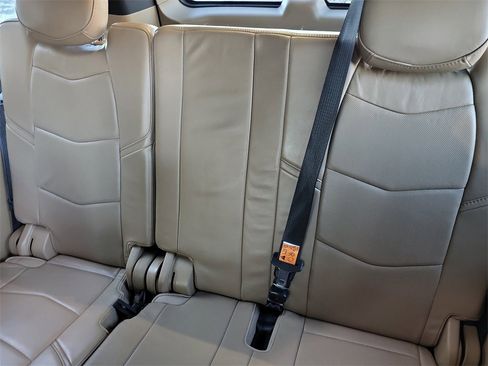 Used 2020 Cadillac Escalade ESV Platinum image 15