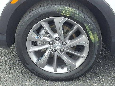 Used 2022 Buick Encore GX Essence w/ Experience Buick Package image 8