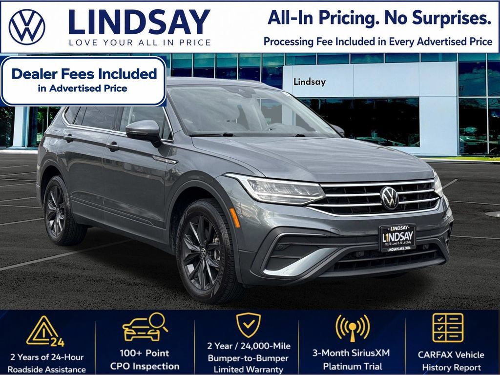 Certified 2024 Volkswagen Tiguan SE w/ Panoramic Sunroof Package AWD/4WD image 1
