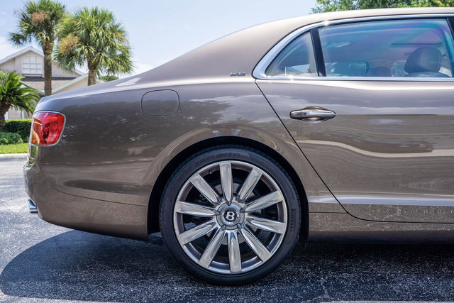 Used 2015 Bentley Flying Spur W12 AWD/4WD image 10