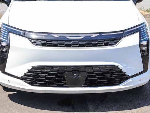 New 2027 Chrysler Pacifica Select FWD image 9