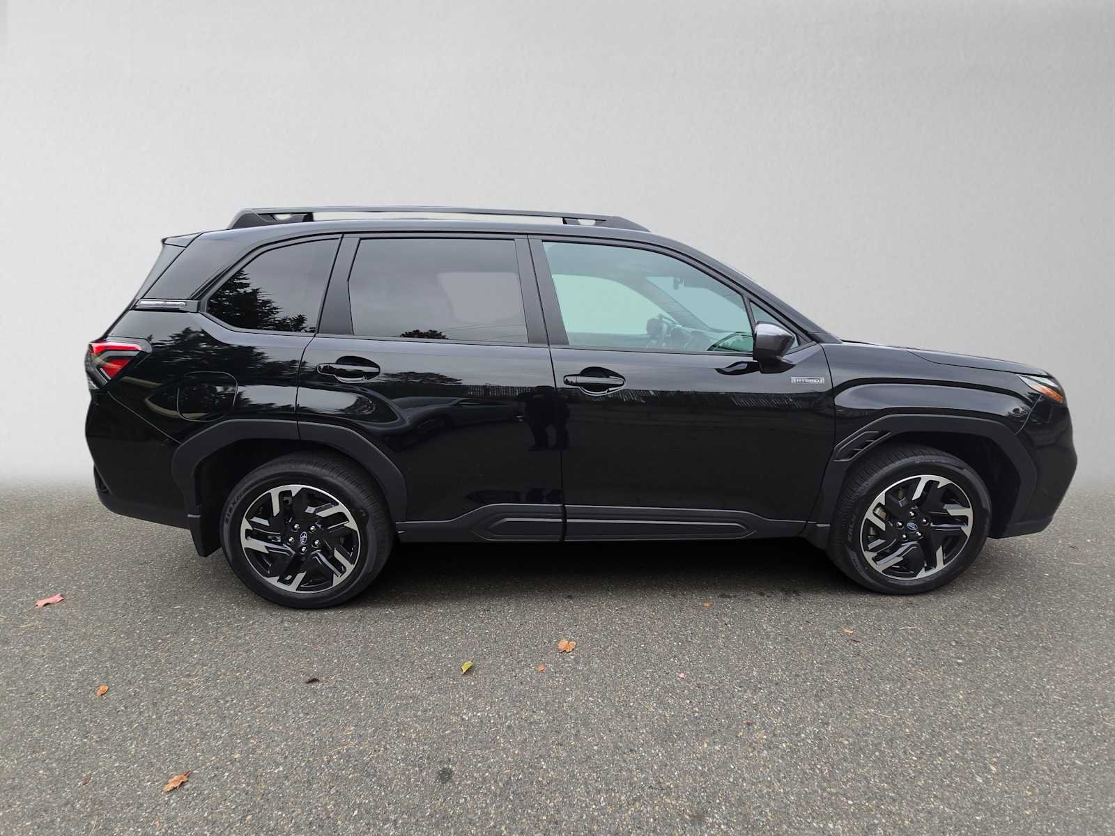 Used 2026 Subaru Forester Premium AWD/4WD image 2