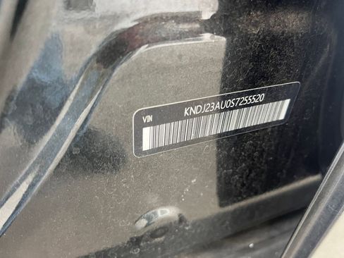 Used 2025 Kia Soul LX w/ LX Technology Package image 27