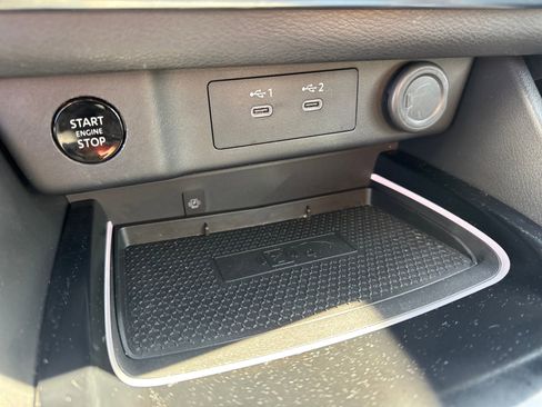 Used 2025 Nissan Rogue SL w/ SL Premium Package image 21