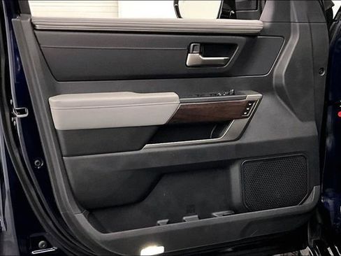 Used 2025 Toyota Tundra Limited image 19