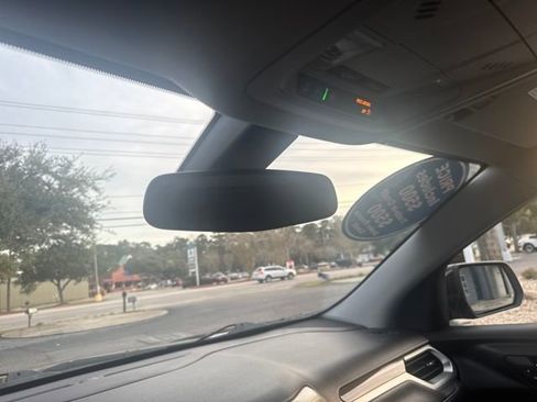 Used 2020 GMC Acadia SLE w/ Driver Convenience Package image 48