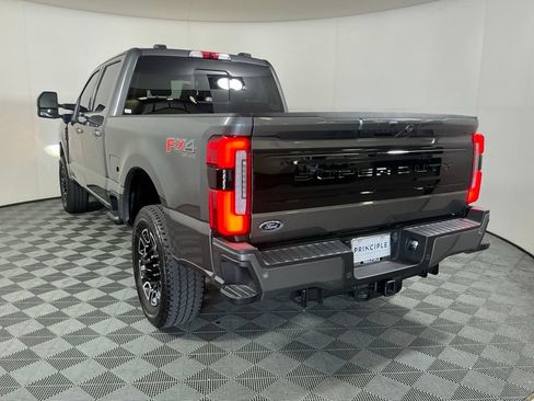 Used 2026 Ford F250 Platinum AWD/4WD image 7