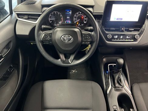 Used 2023 Toyota Corolla LE image 14